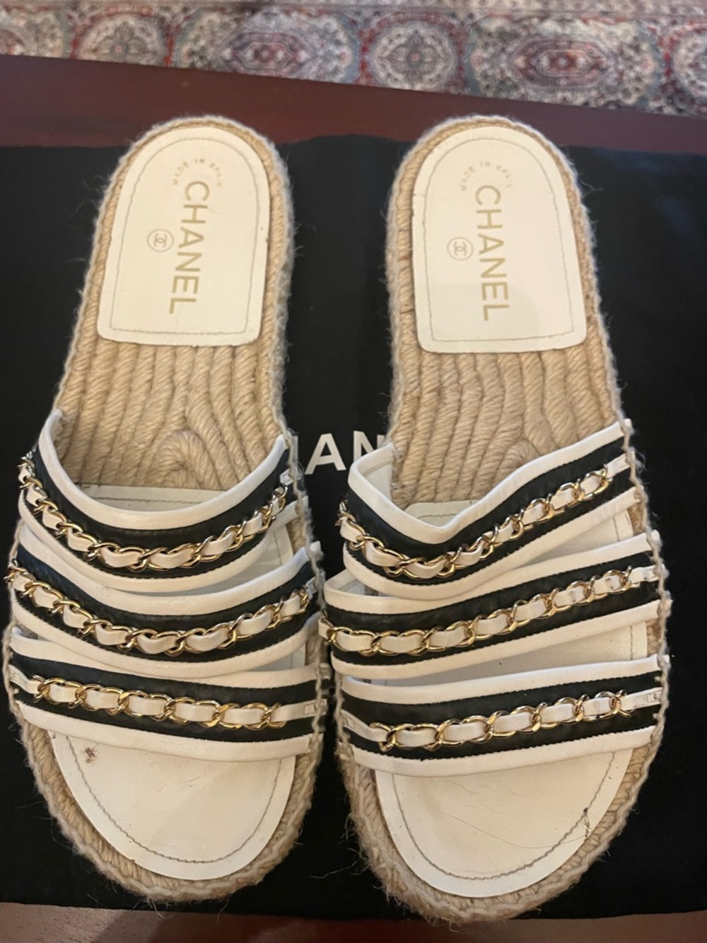 CHANEL White and Black Leather Chain-Trim Espadrille Slides